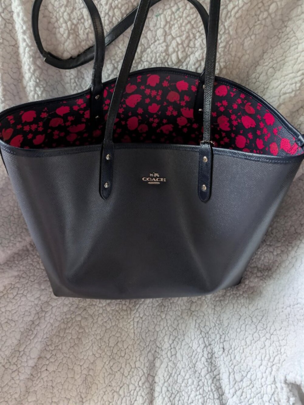 Coach Reversible City Tote - Picture 4 of 7